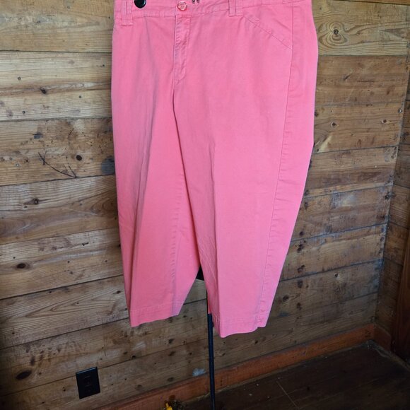 Lee brand, apricot colored capries, size 12 medium. - Picture 2 of 2